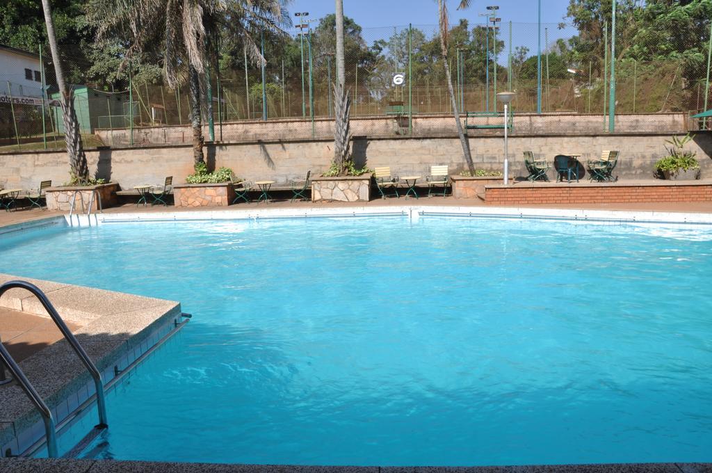 Shangri-La Hotel Uganda Kampala Extérieur photo