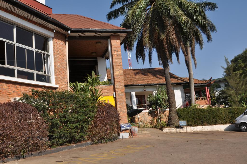 Shangri-La Hotel Uganda Kampala Extérieur photo